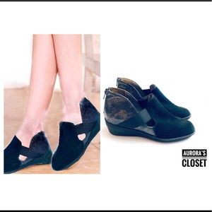 Sesto Meucci 7 Black Suede Leather Bootie Merely